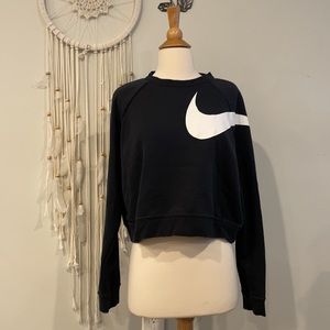 Nike Dry Versa Training Crop Top